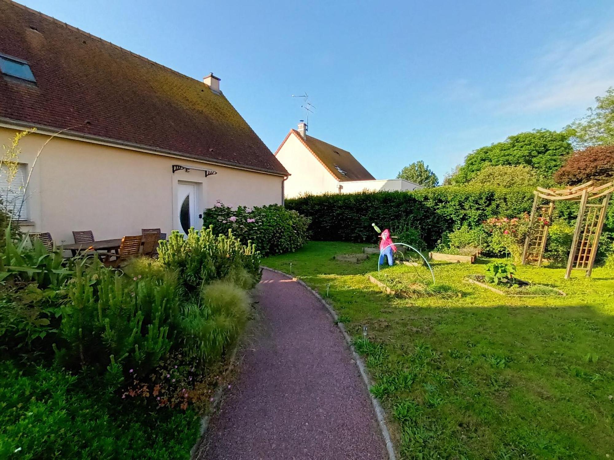 Appartement Tout Confort Le Fresne-Camilly Exterior photo